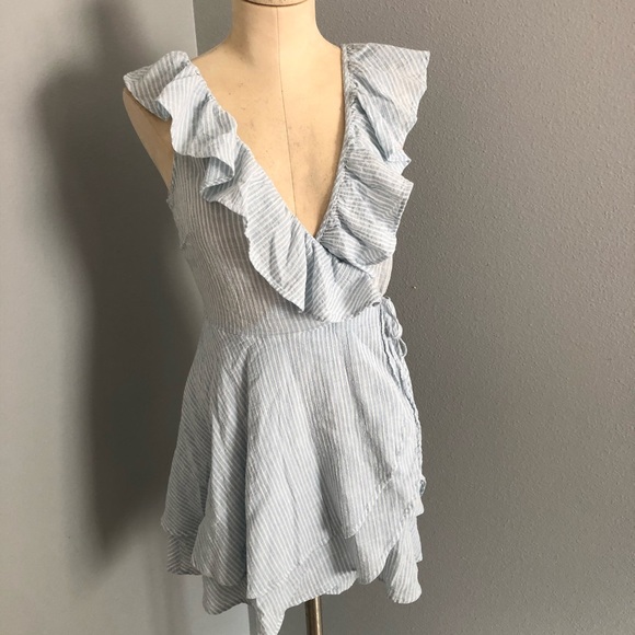 H&M Dresses & Skirts - BLUE RUFFLEY DRESS